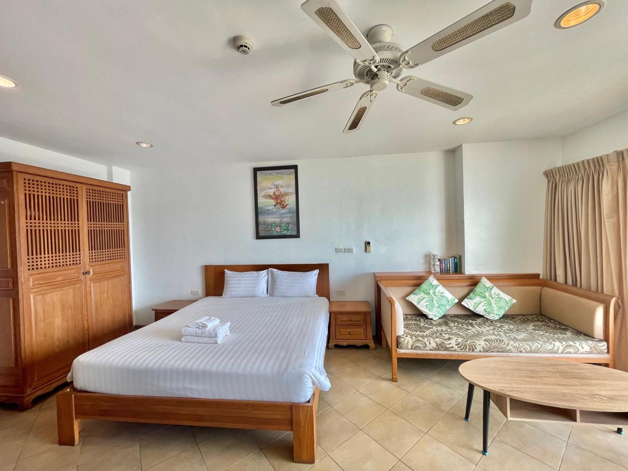 View Talay 6 By Pat 42 Apartamento Pattaya Exterior foto